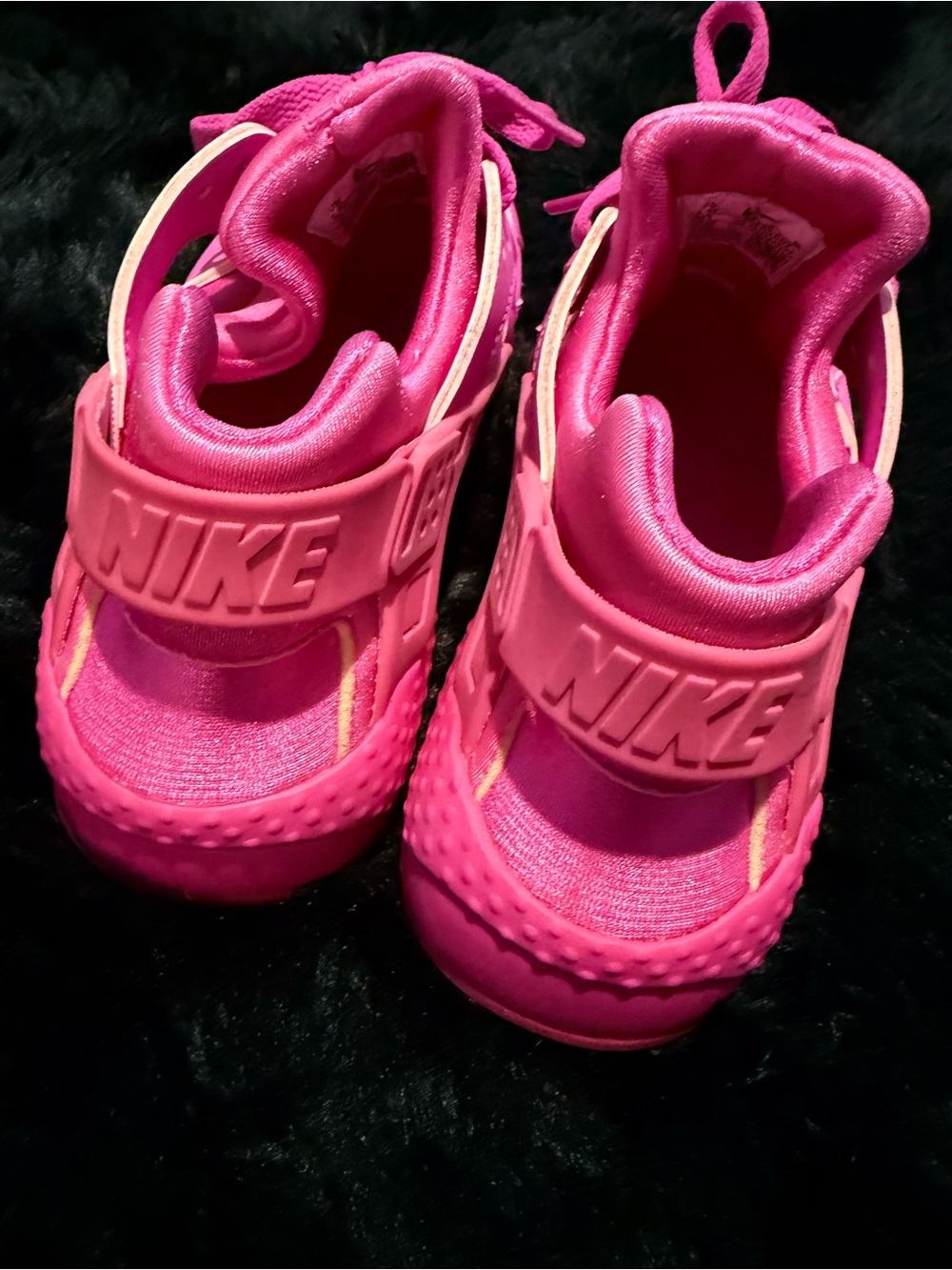 Nike Women's Neon Pink Huarache Sneakers size 5.5Y . Women 7 - Picture 9 of 11